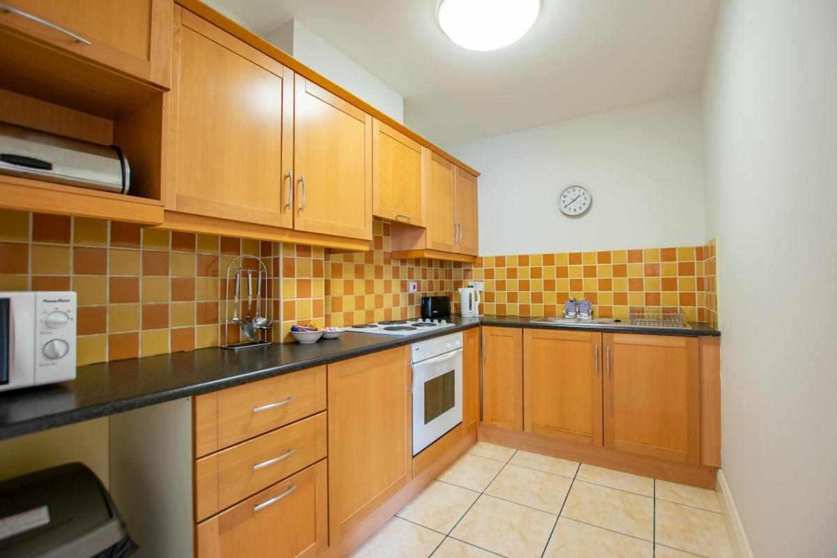 128 - Comfy 2 Bed With Parking Apartamento